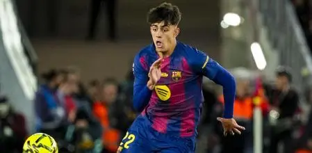 华体会优惠活动 - 首存送100% | 洗码日结无上限 APP使用界面